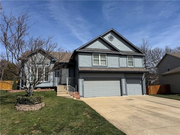 6123 Acuff Street, Shawnee, KS 66216