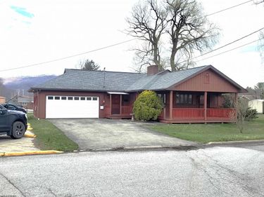 1 Goff Street, Elkins, WV 26241
