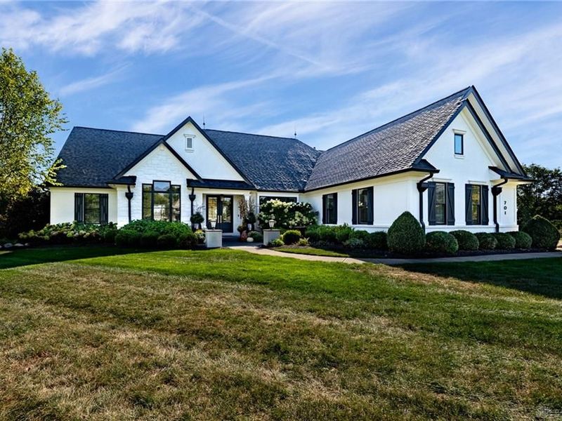 701 Grand Wood Court, Clearcreek Township, OH 45066 Photo 3