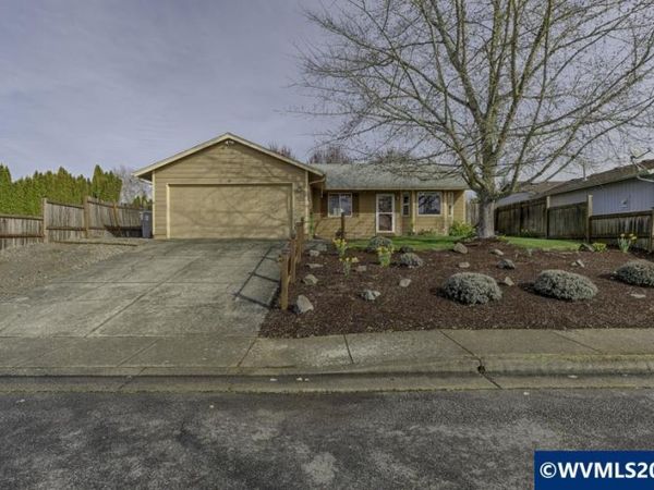 1636 SE Jonathan Av, Dallas, OR 97338