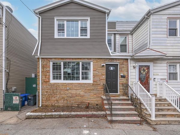 9210 104th Street, Richmond Hill, NY 11418