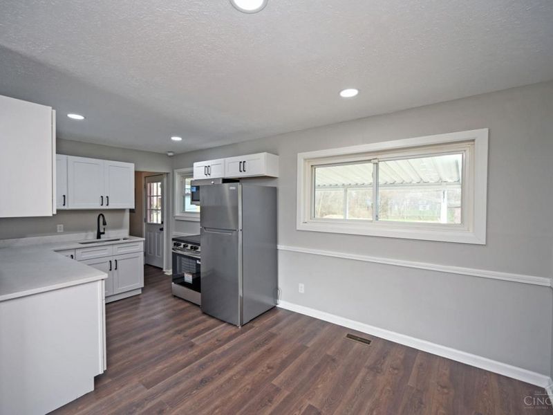 3892 Michael Drive, Union Twp, OH 45255 Photo 5