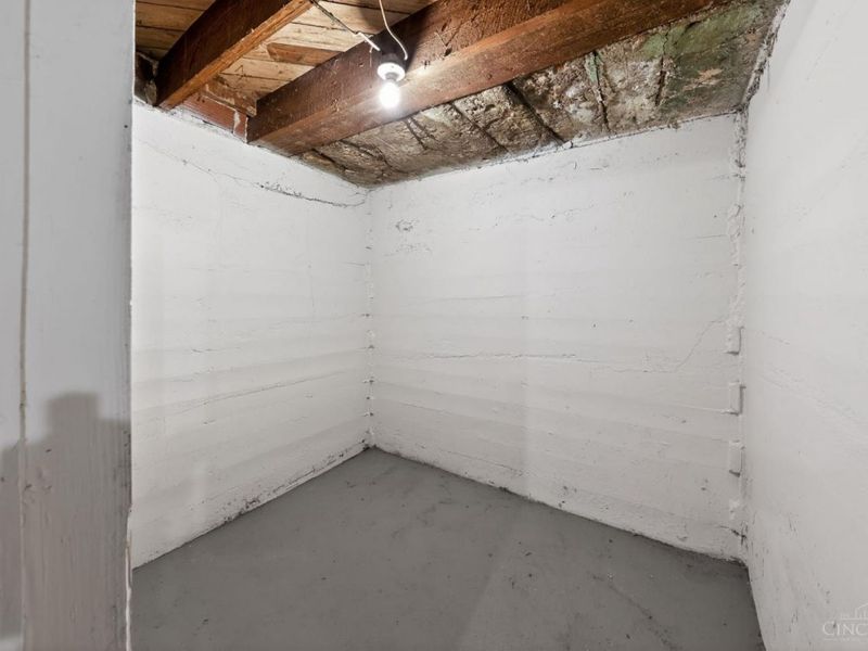 2406 Montana Avenue, Cincinnati, OH 45211 Photo 22