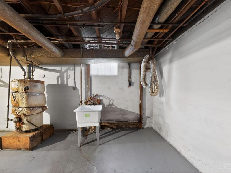 2406 Montana Avenue, Cincinnati, OH 45211 Photo 24