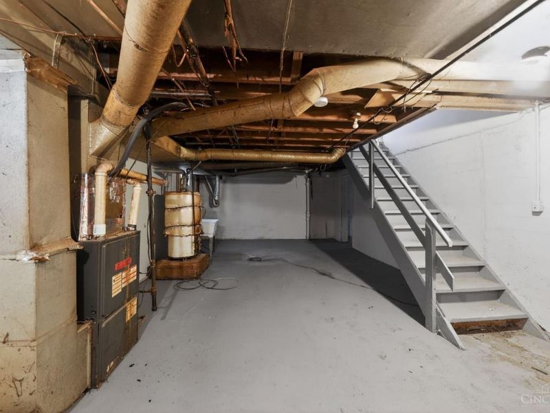 2406 Montana Avenue, Cincinnati, OH 45211 Photo 27