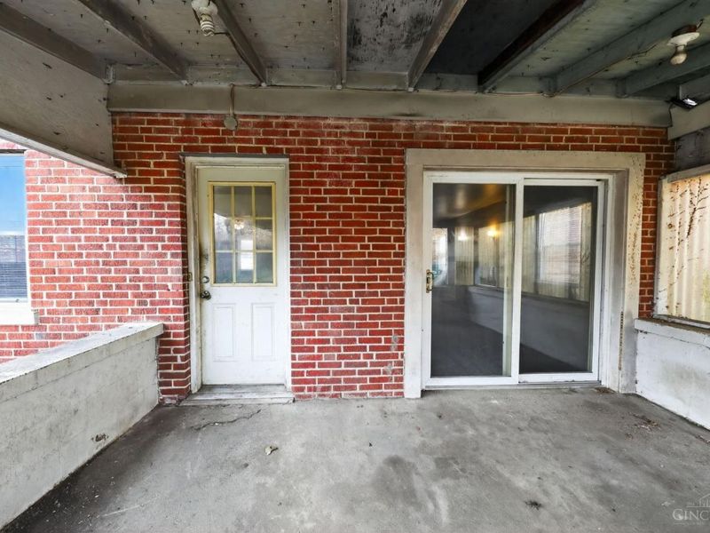 2406 Montana Avenue, Cincinnati, OH 45211 Photo 7