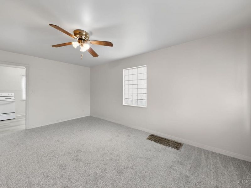 2406 Montana Avenue, Cincinnati, OH 45211 Photo 9