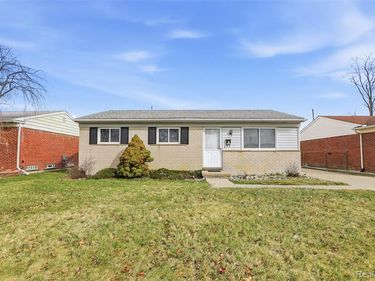 34956 Michele Drive, Romulus, MI 48174