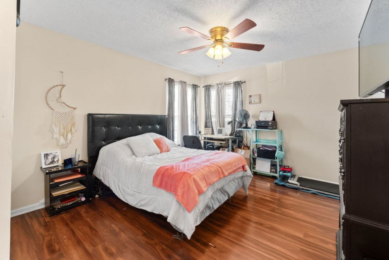 2280 Andover Dr. Photo 10