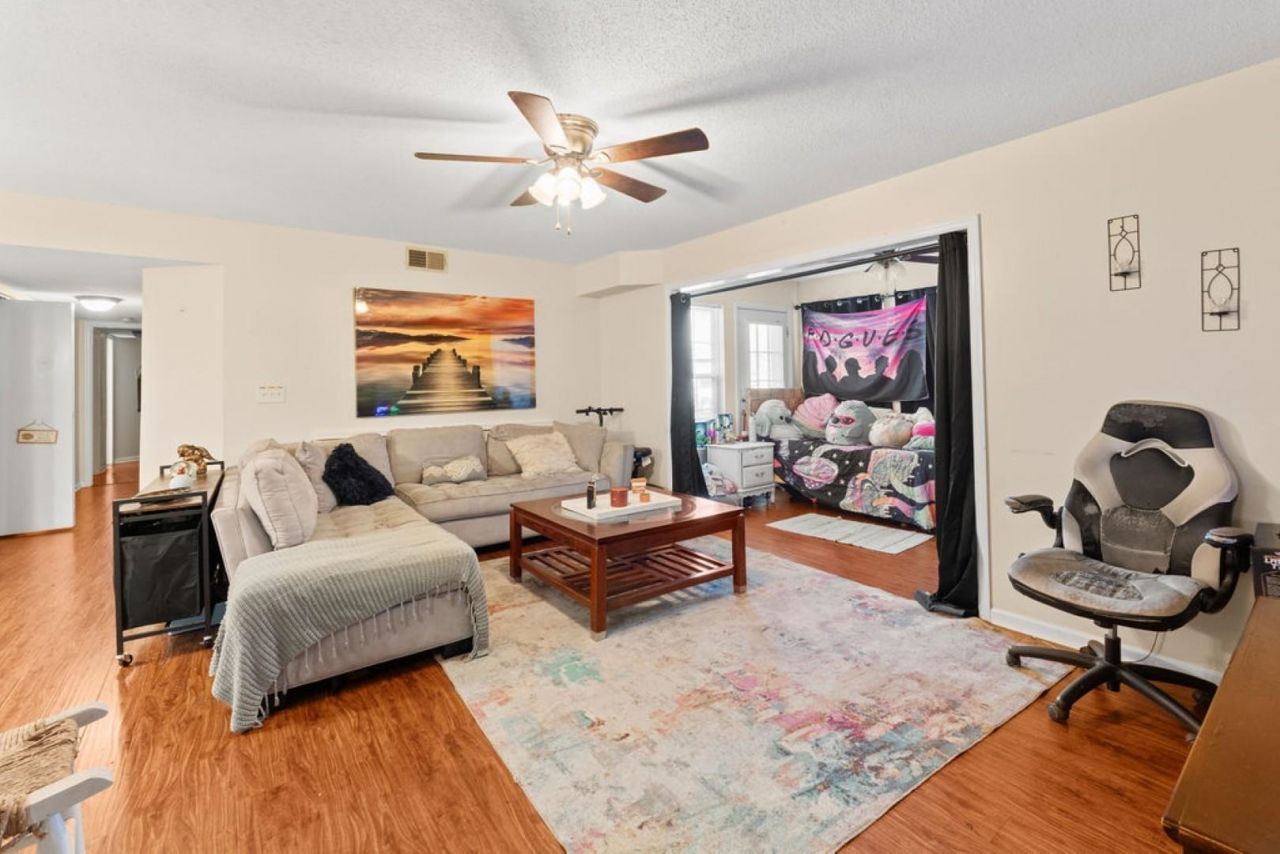 2280 Andover Dr. Photo 11