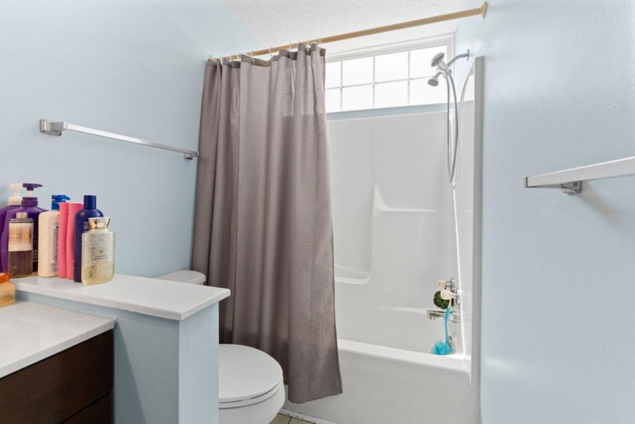 2280 Andover Dr. Photo 15