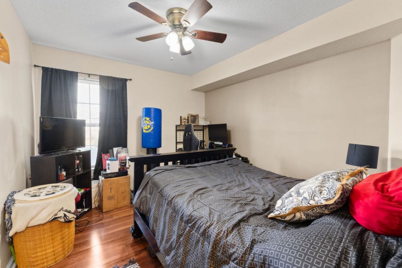 2280 Andover Dr. Photo 16