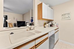 2280 Andover Dr. photo 4