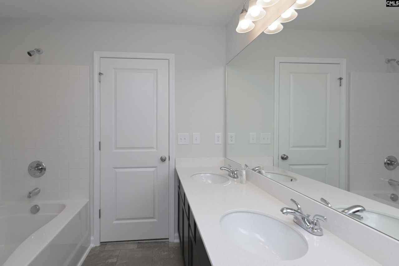 219 Laurinton Farms Drive  Photo 15