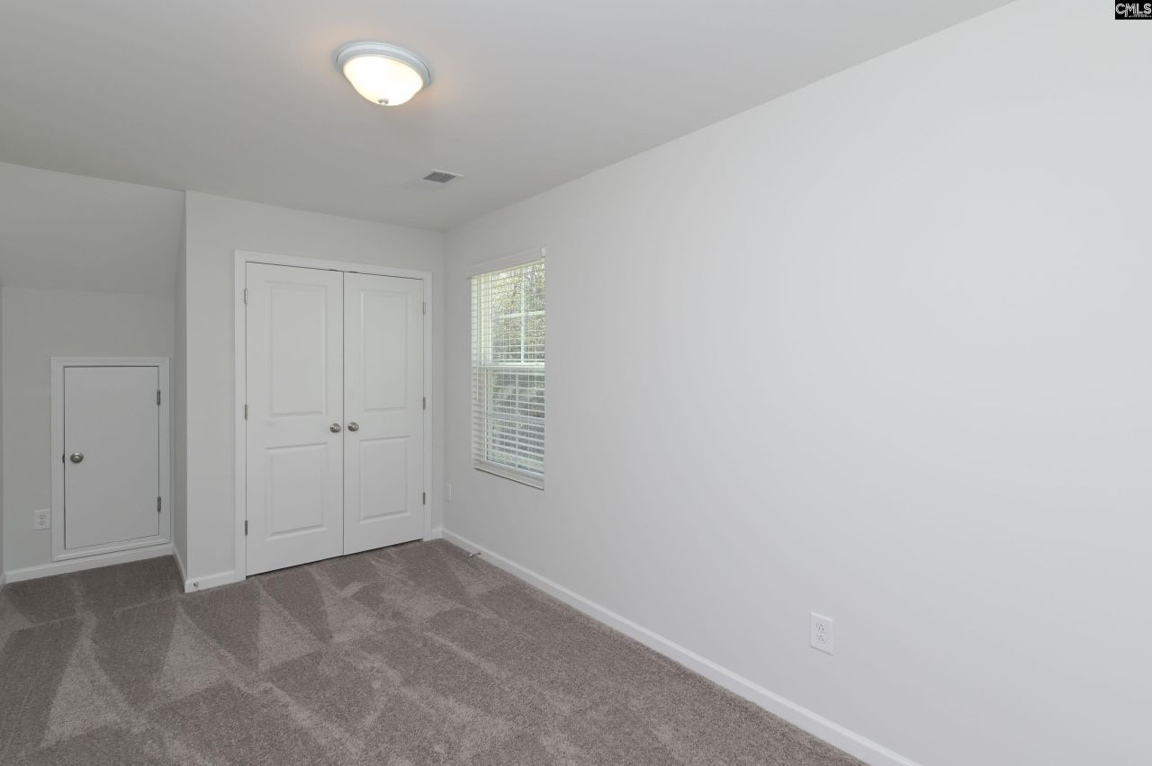 219 Laurinton Farms Drive  Photo 21