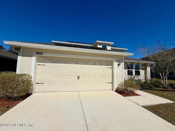8704 LAKE GEORGE Circle W, Macclenny, FL 32063