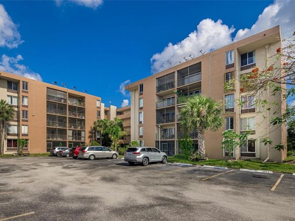 9150 FONTAINEBLEAU BLVD , MIAMI, FL 33174