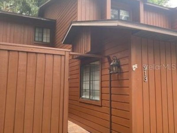 913 SW 57TH DRIVE, GAINESVILLE, FL 32607