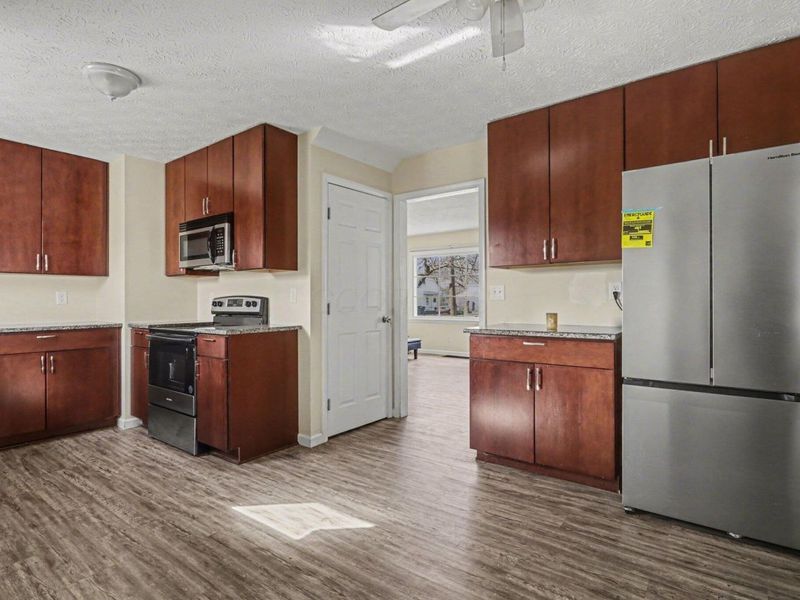 1033 E 22nd Avenue , Columbus, OH 43211 Photo 4