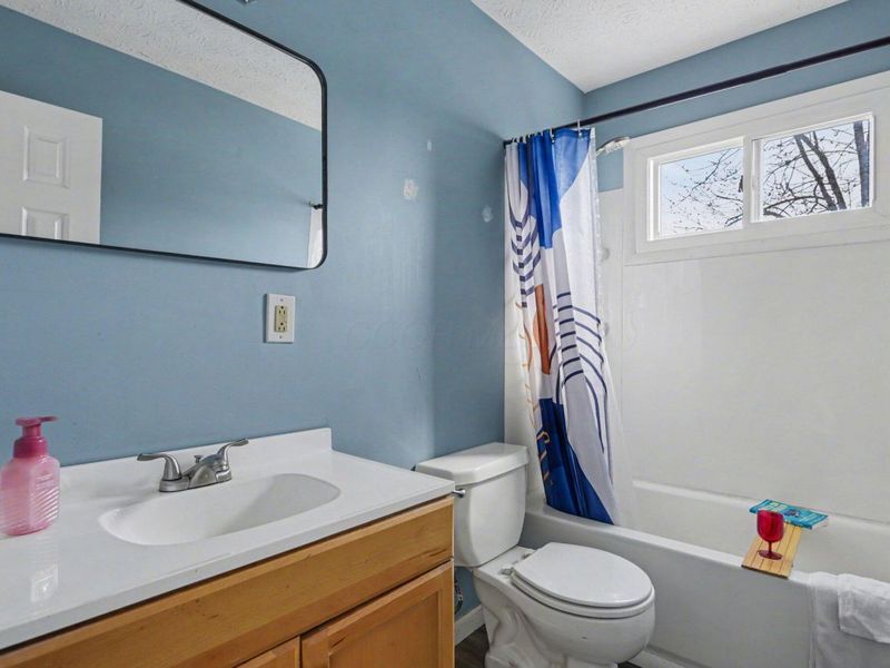 1033 E 22nd Avenue , Columbus, OH 43211 Photo 7