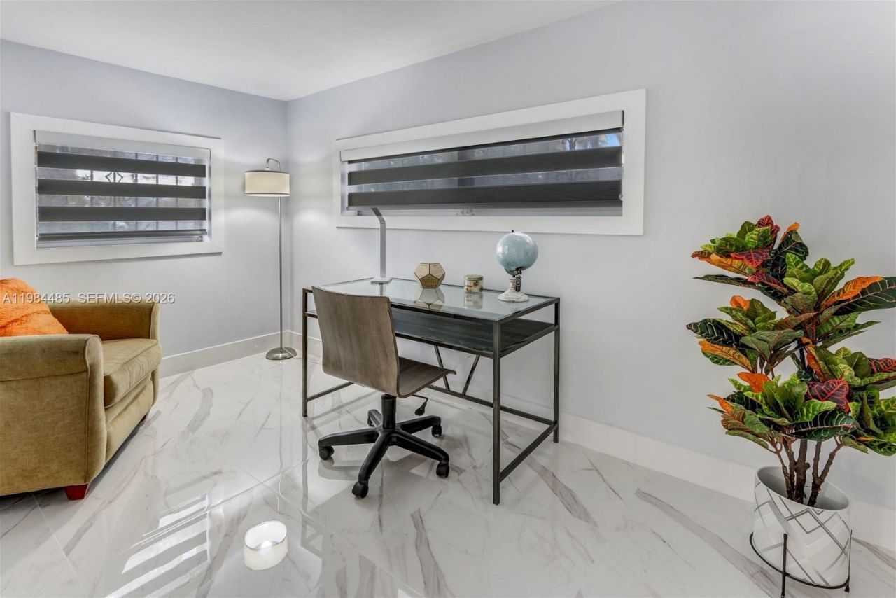 980 W 45th Pl Whole House , Hialeah, FL 33012 Photo