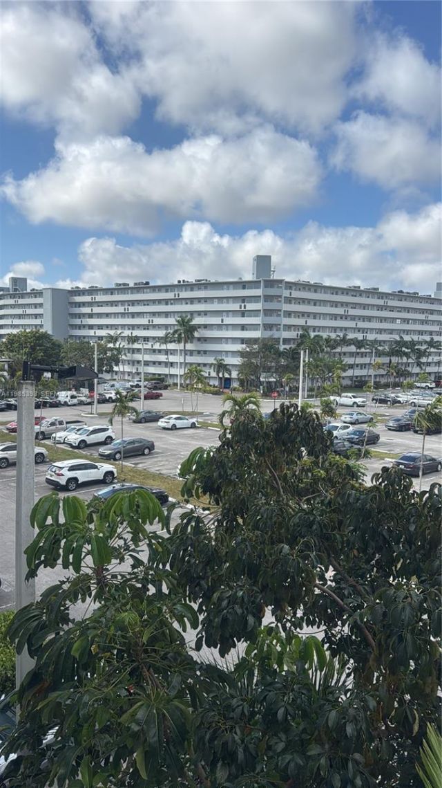 1780 NE 191st St , Unit 407-2, Miami, FL 33179 Photo