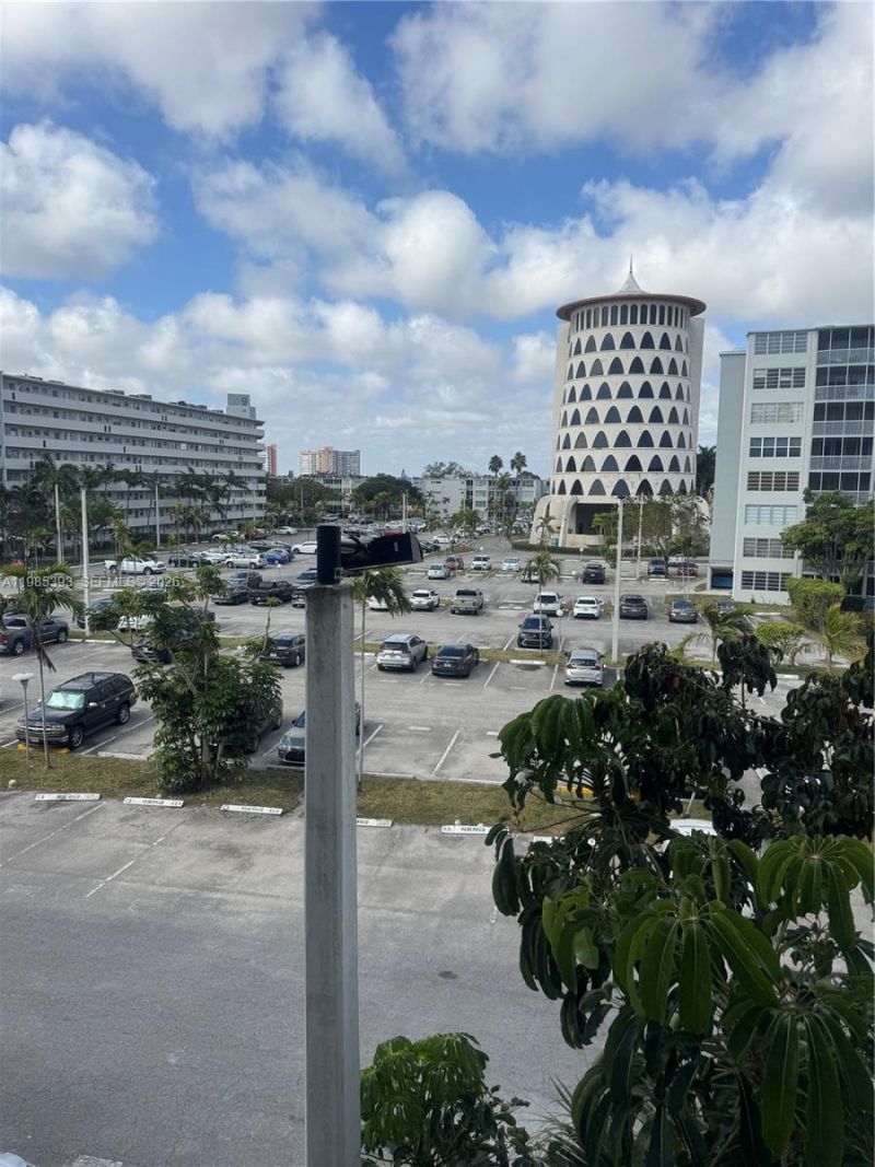 1780 NE 191st St , Unit 407-2, Miami, FL 33179 Photo