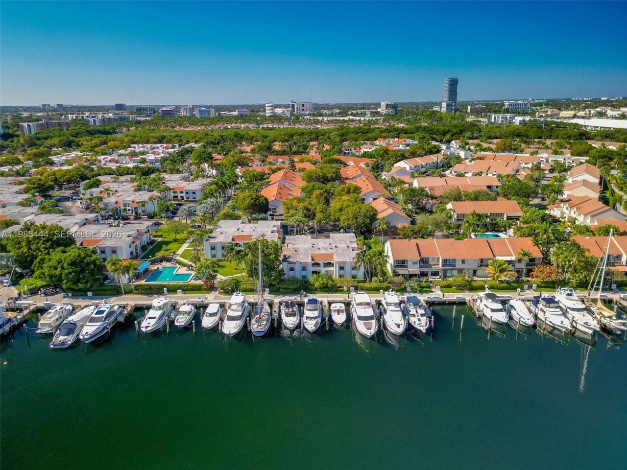 3549 Magellan Cir , Unit 418, Aventura, FL 33180 Photo