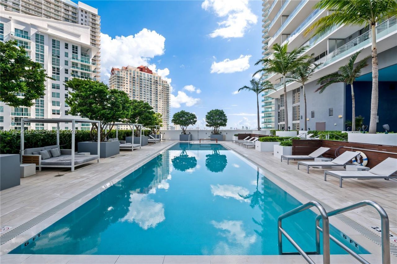 1300 Brickell Bay Dr , Unit 1903, Miami, FL 33131 Photo
