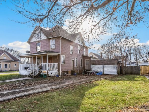 601 8th Avenue , Sterling, IL 61081