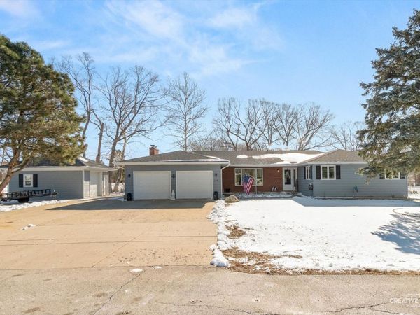 128 Edgebrook Drive , Sandwich, IL 60548