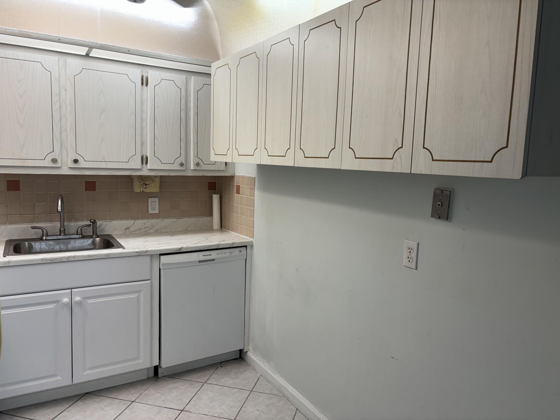 66 Windsor D, West Palm Beach, FL 33417 Photo