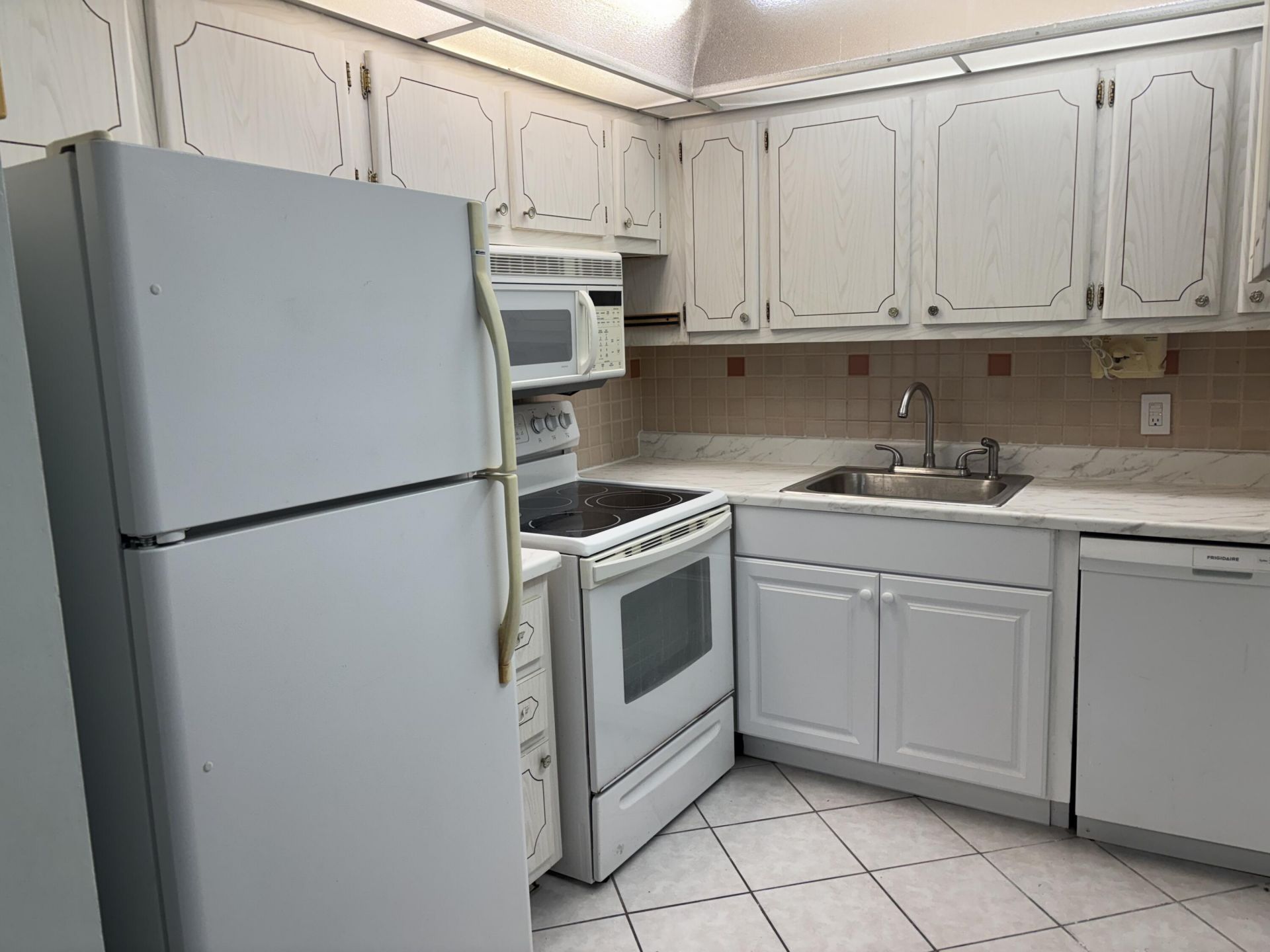 66 Windsor D, West Palm Beach, FL 33417 Photo