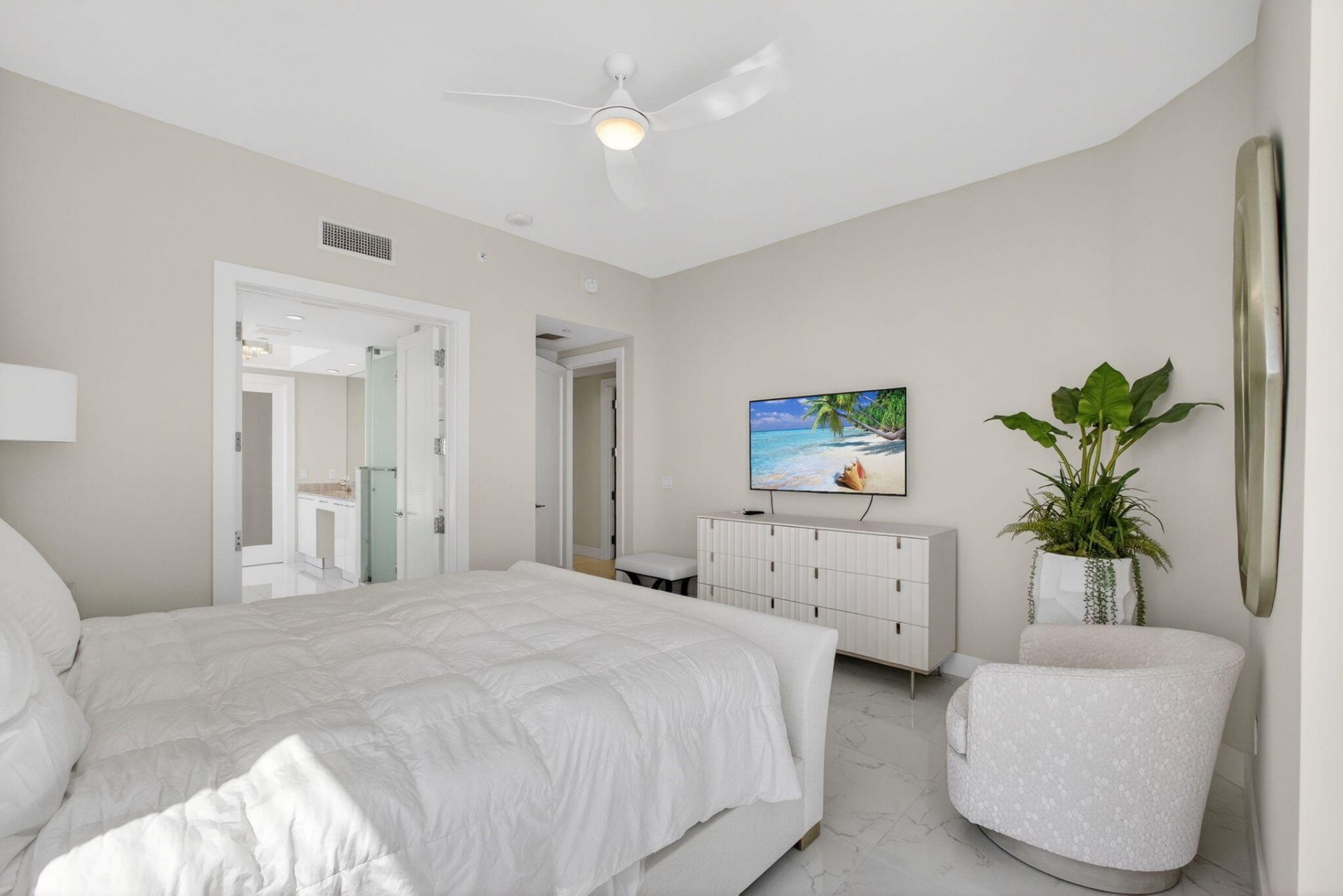 2 Water Club Way, Unit 2004, North Palm Beach, FL 33408 Photo