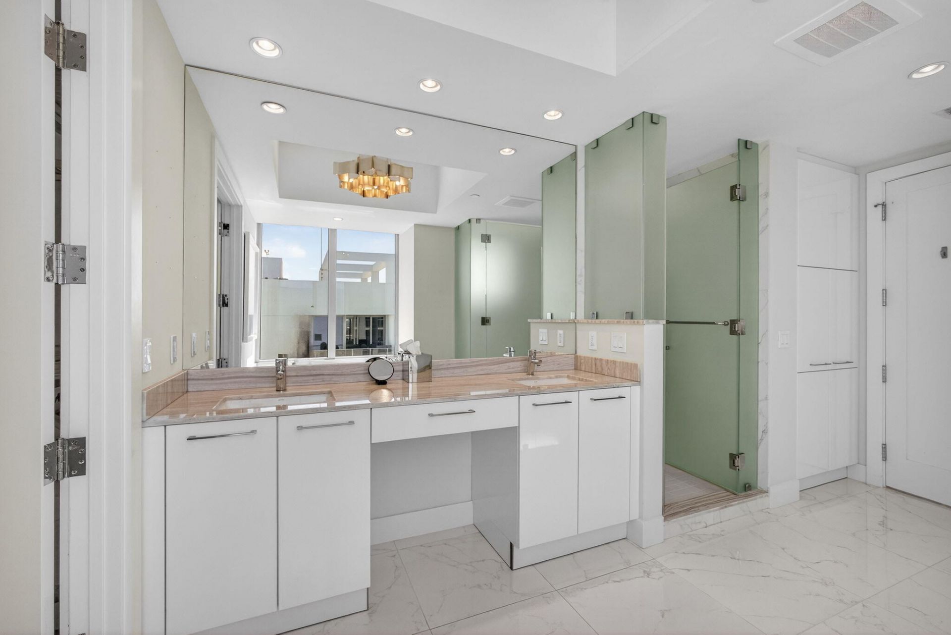 2 Water Club Way, Unit 2004, North Palm Beach, FL 33408 Photo