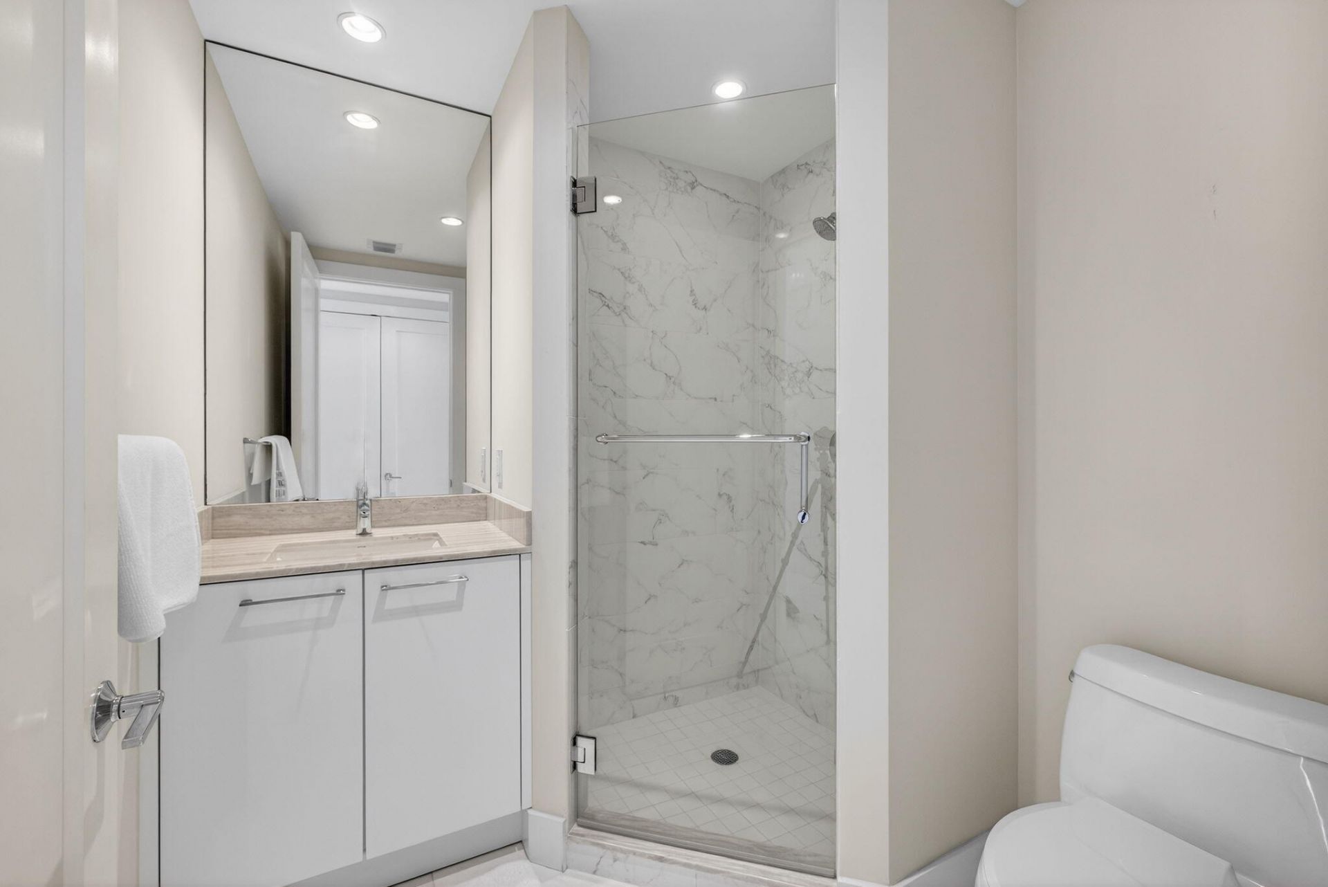 2 Water Club Way, Unit 2004, North Palm Beach, FL 33408 Photo