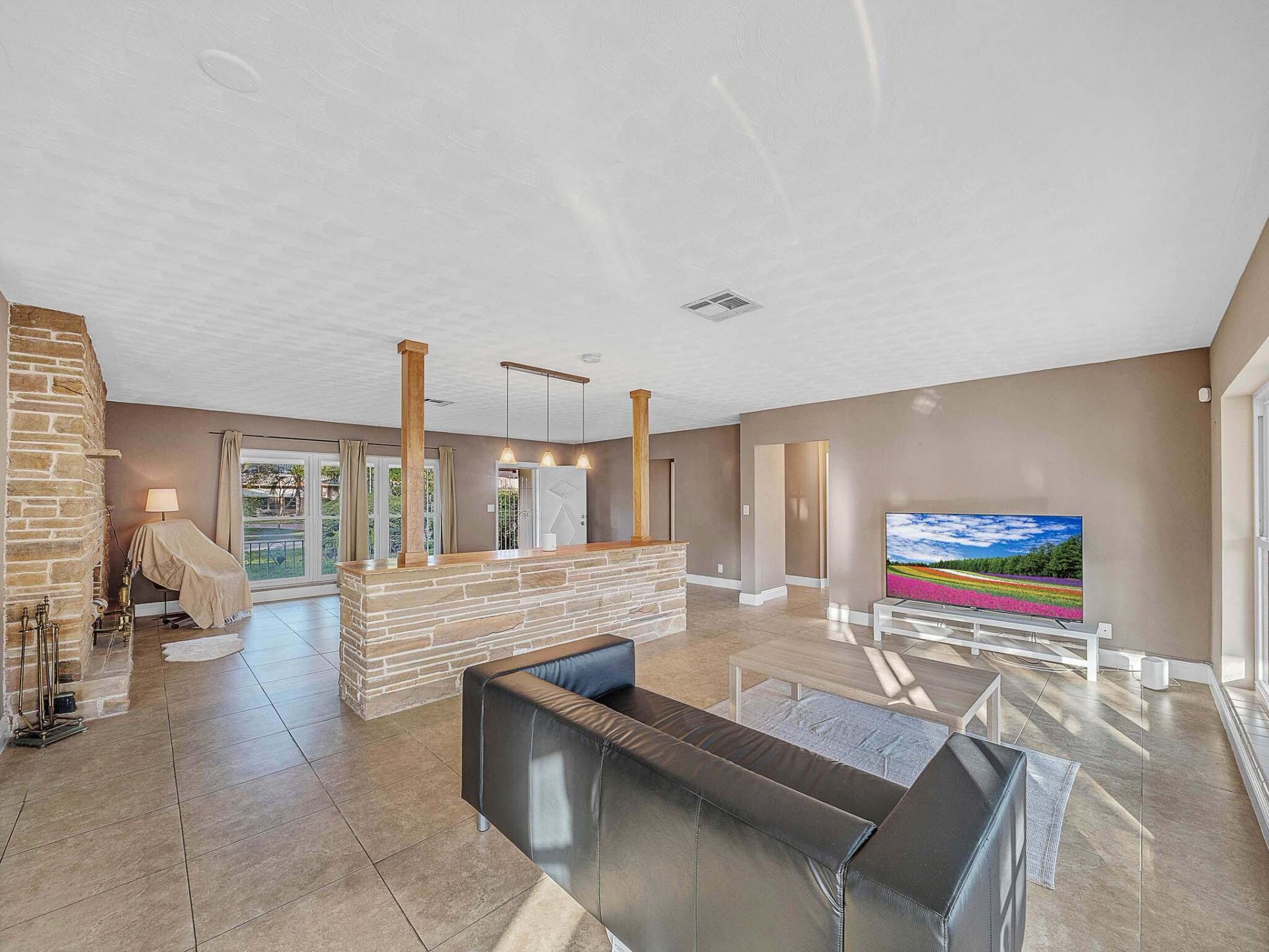 2750 SE 3rd Street, Pompano Beach, FL 33062 Photo