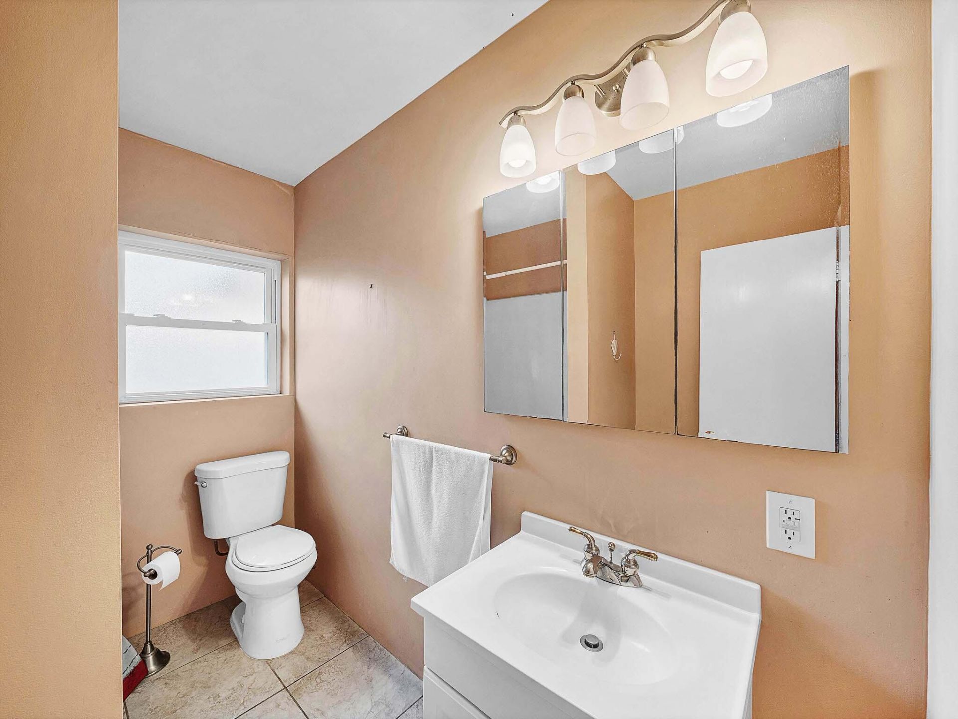 2750 SE 3rd Street, Pompano Beach, FL 33062 Photo