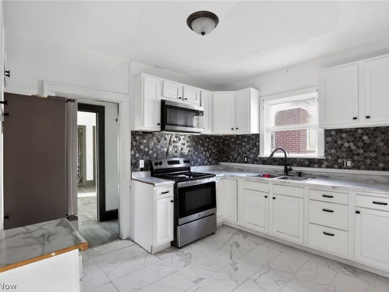 244 Outlook Avenue, Youngstown, OH 44504 Photo 11