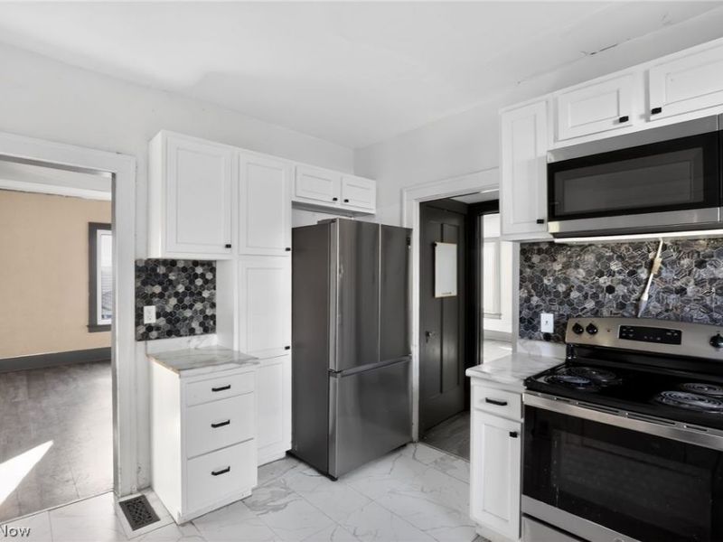 244 Outlook Avenue, Youngstown, OH 44504 Photo 12