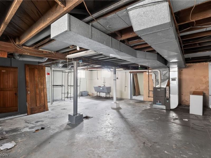 244 Outlook Avenue, Youngstown, OH 44504 Photo 28