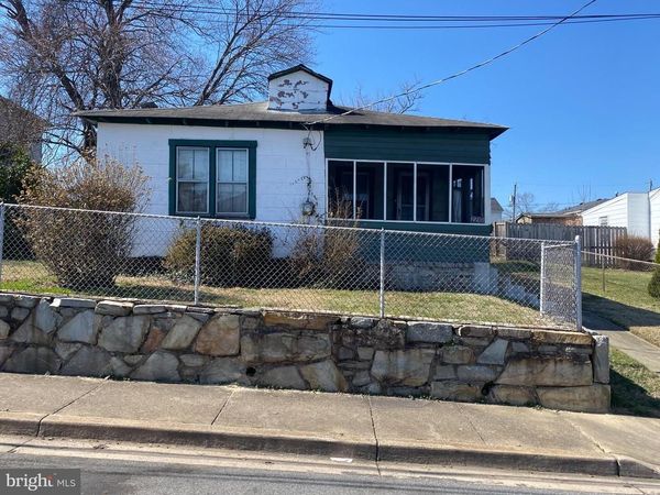 2210 S NELSON STREET, ARLINGTON, VA 22206