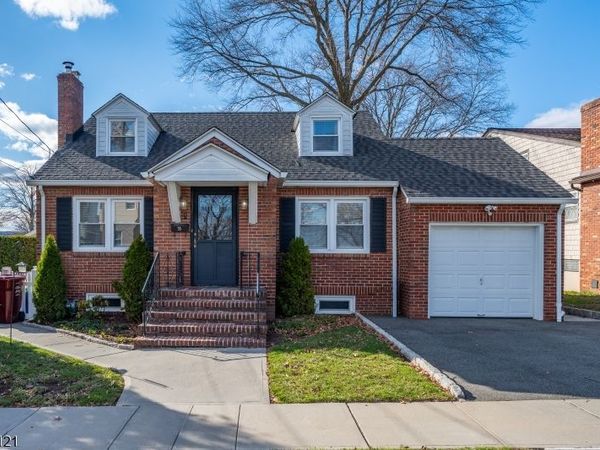 35 Hastings Ave, Nutley, NJ 07110
