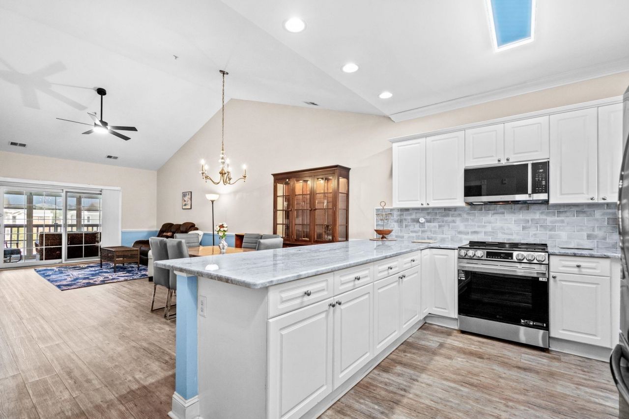 4879 Luster Leaf Circle Photo 17