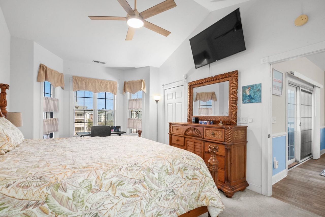 4879 Luster Leaf Circle Photo 30