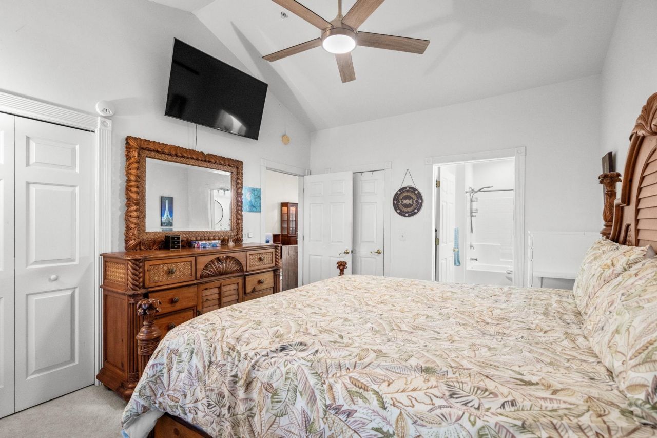 4879 Luster Leaf Circle Photo 32