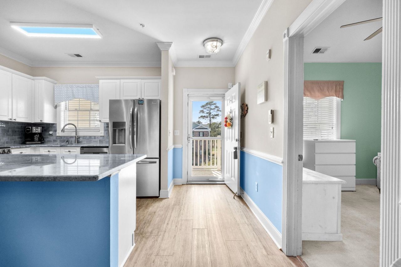 4879 Luster Leaf Circle Photo 4