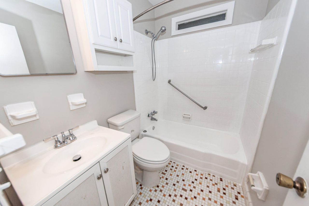 903 Yorktown Drive Photo 12