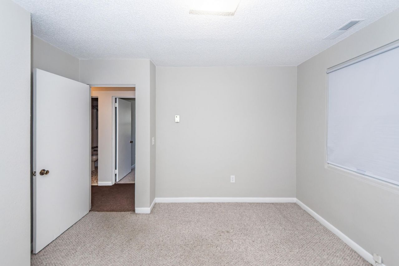 903 Yorktown Drive Photo 13