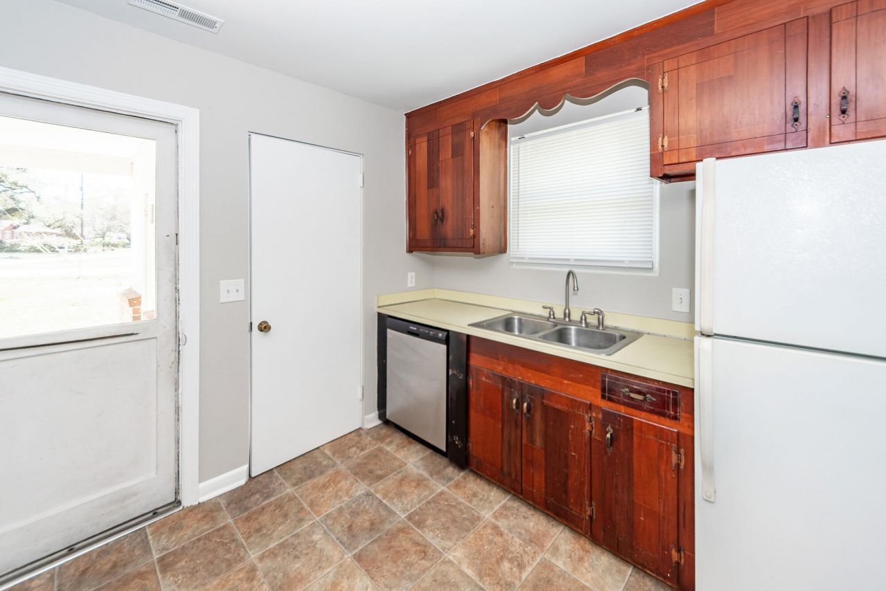 903 Yorktown Drive Photo 5